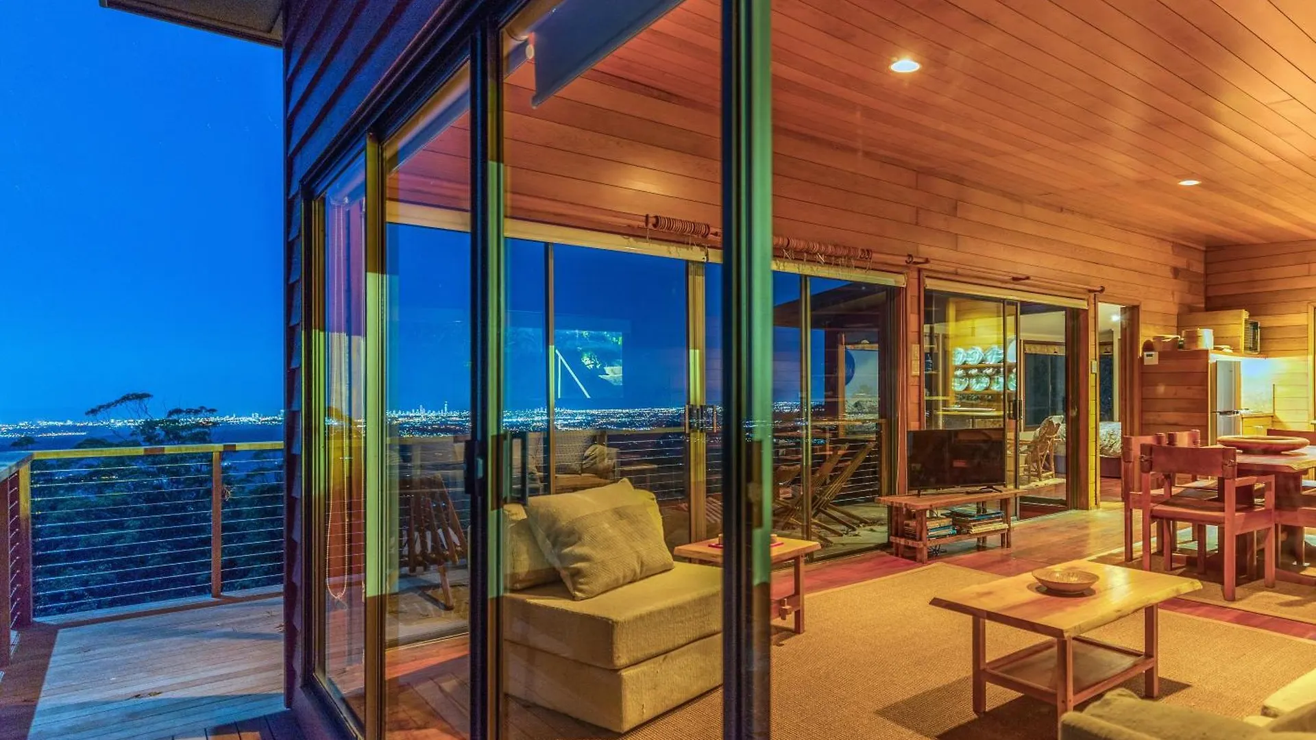 Aetos Villa Mount Tamborine Holiday home